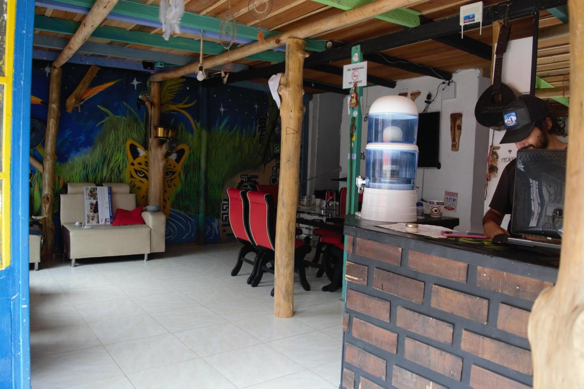 Hostal Musica Y Arte San Agustín Buitenkant foto
